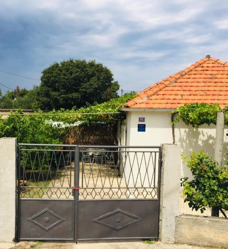 Holiday Home Casa Bianca Sukošan Екстериор снимка