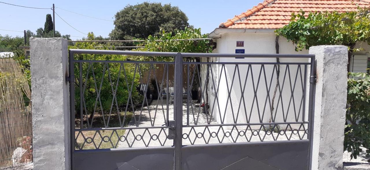 Holiday Home Casa Bianca Sukošan Екстериор снимка